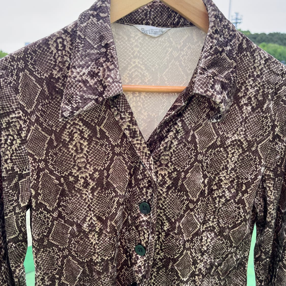 Snake Print Button-up Shirt Jacket 상품이미지2