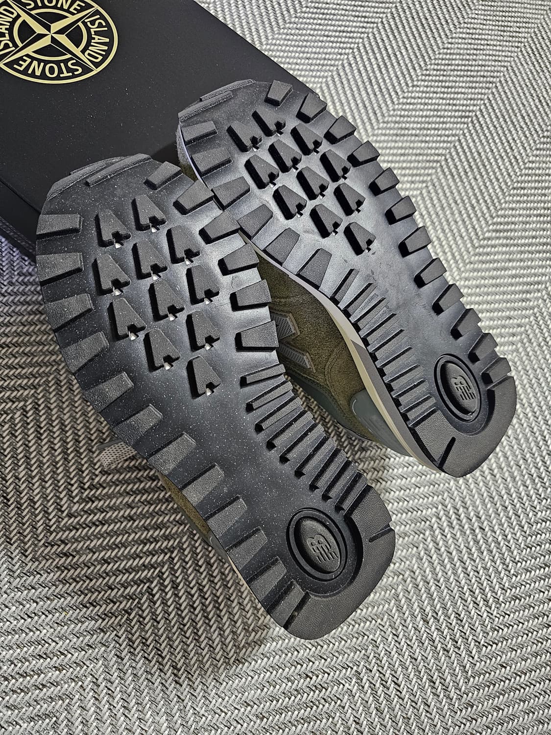 뉴발란스 x 스톤 아일랜드 574 레거시 그린 상품이미지7