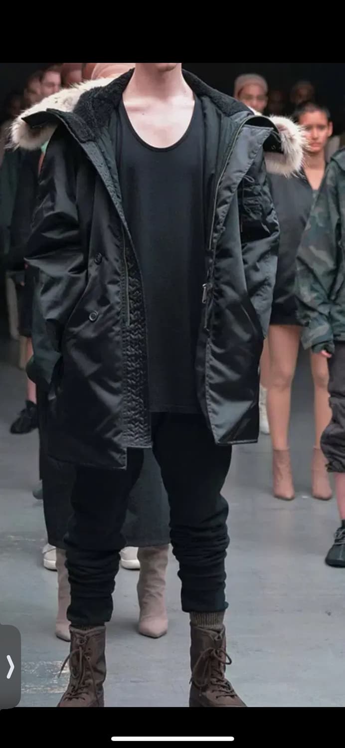 Yeezy Season1 Fur Hooded Coat 이지 시즌1 코트 상품이미지1