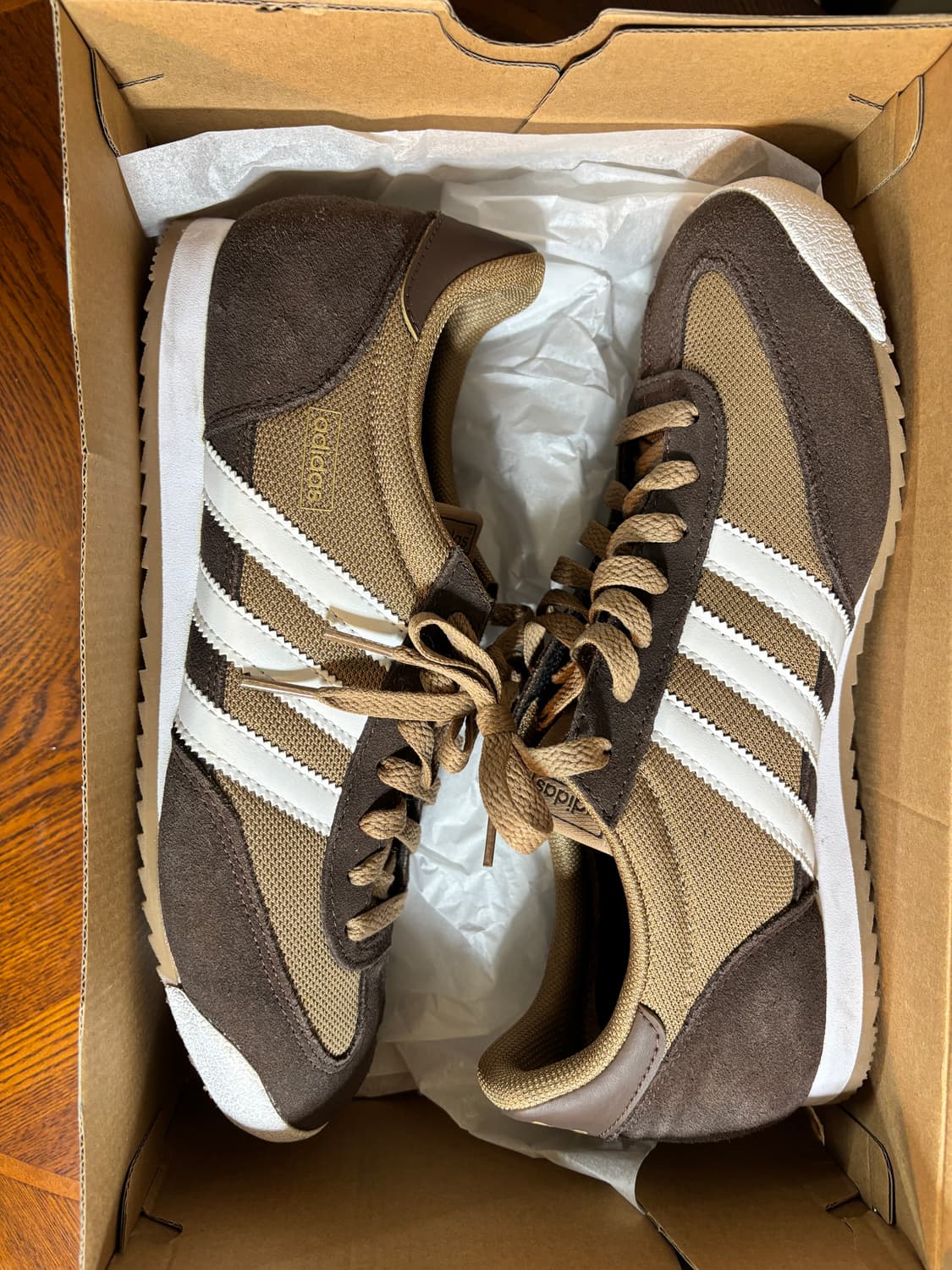 아디다스 런 브라운 70s 2.0모델 상품이미지1