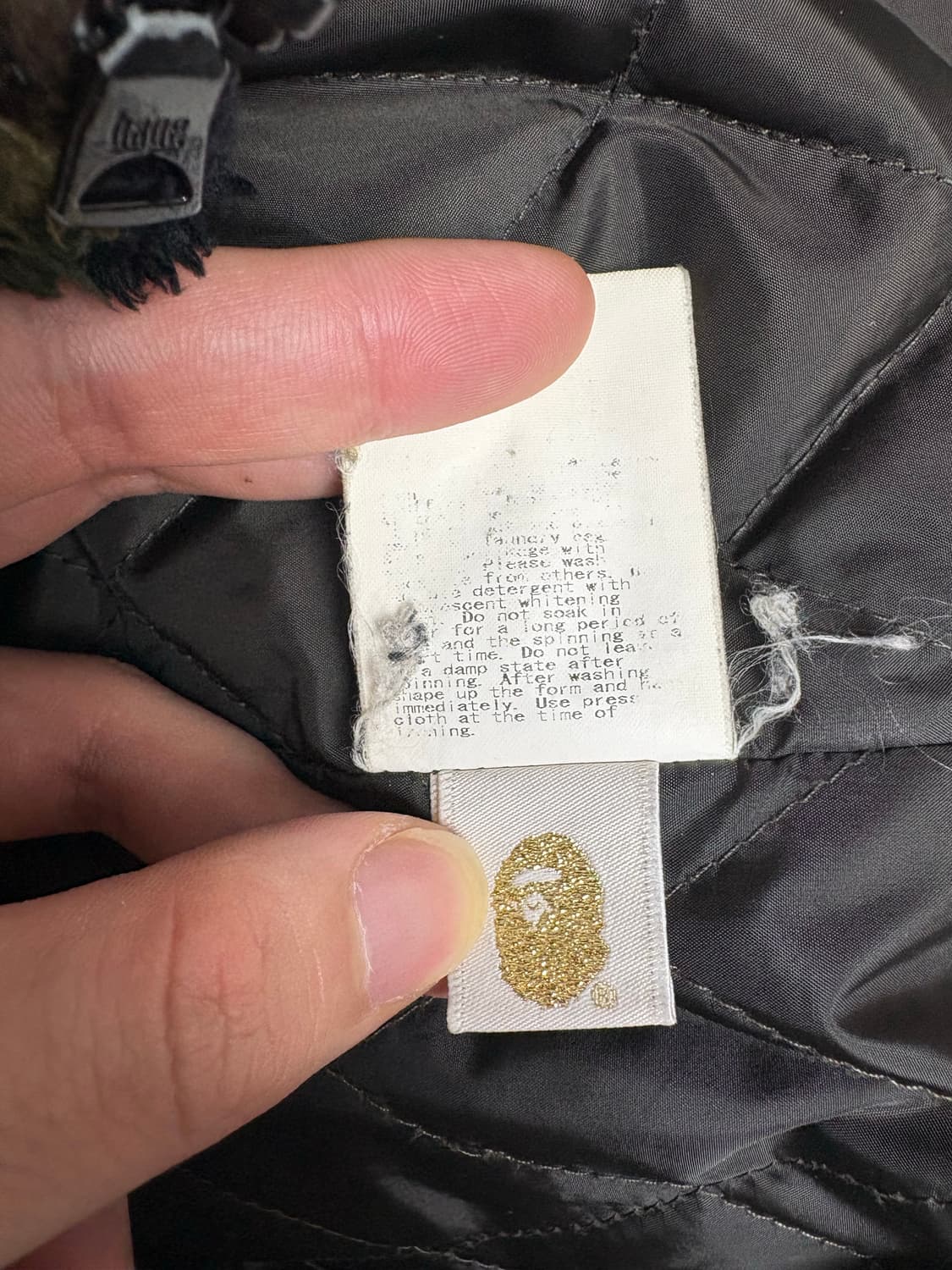 [XL] 베이프 샤크후드집업 블랙카모 보아 후리스 판매합니다. 상품이미지5