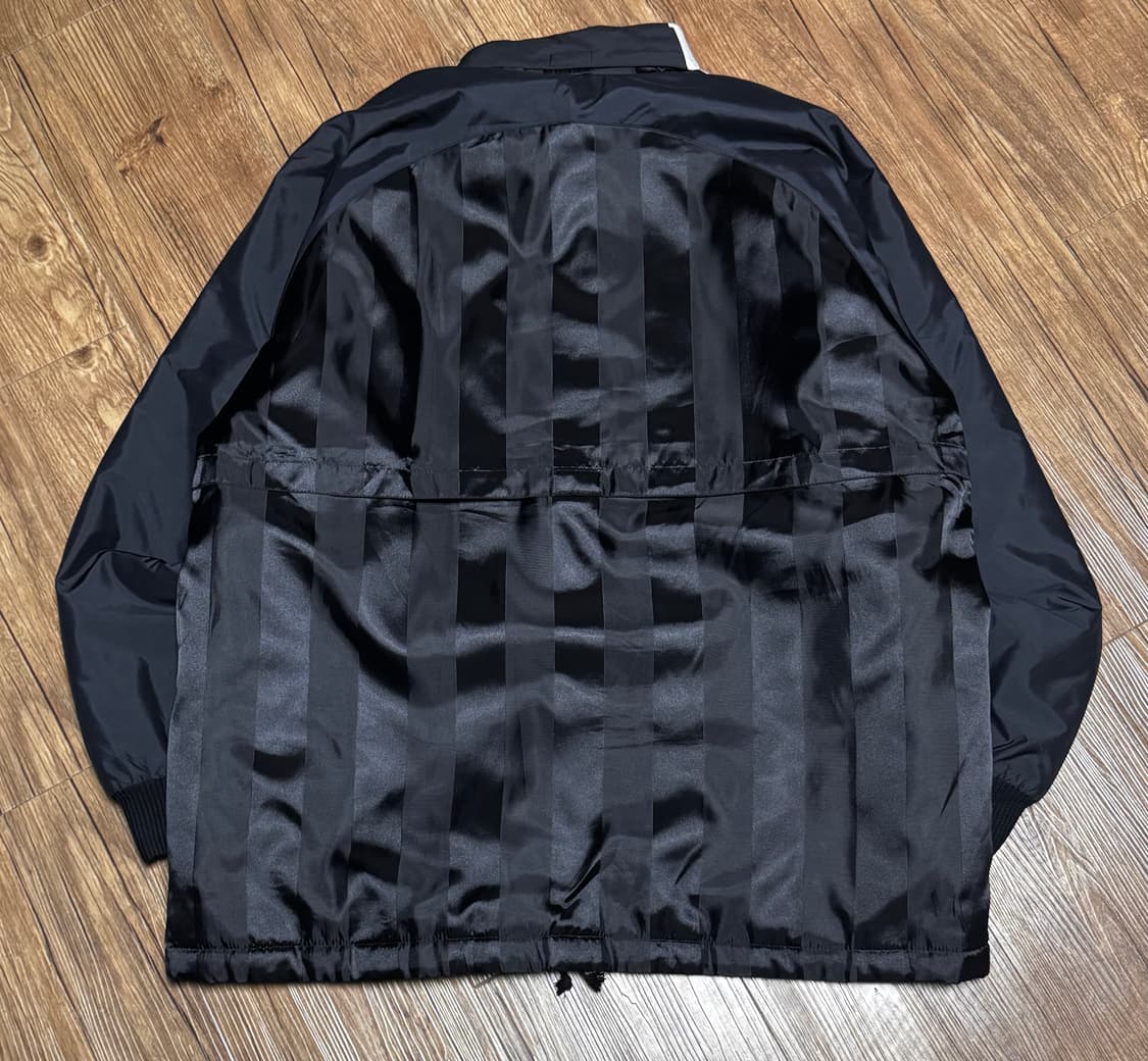푸마 00s 무광 유광 스트라이프 윈드브레이커 자켓 상품이미지3