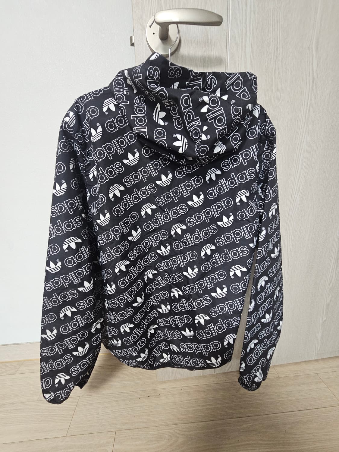 아디다스 모노그램바람막이 상품이미지2