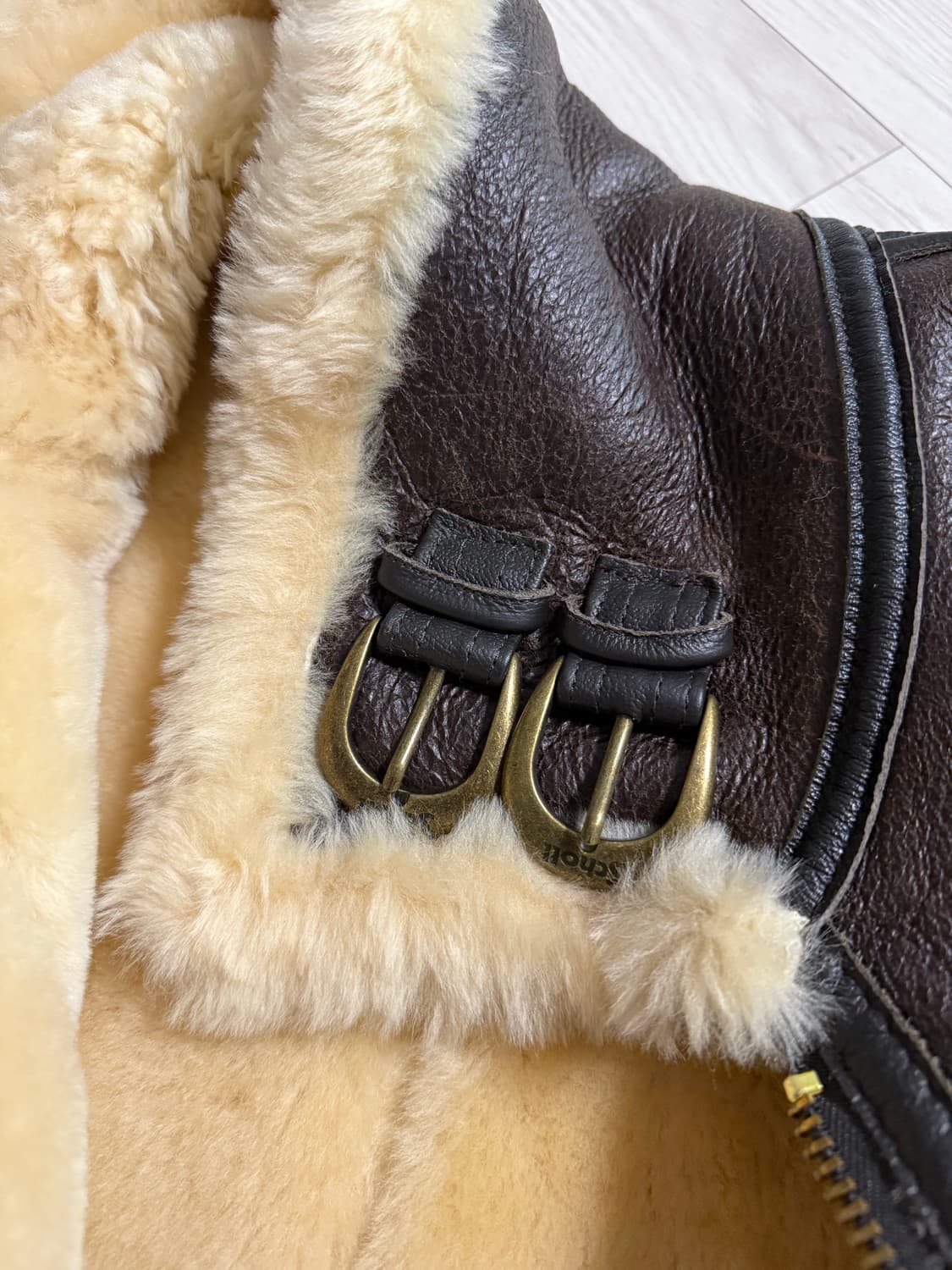 Schott nyc 쇼트 B-3 무스탕 봄버 자켓 상품이미지5