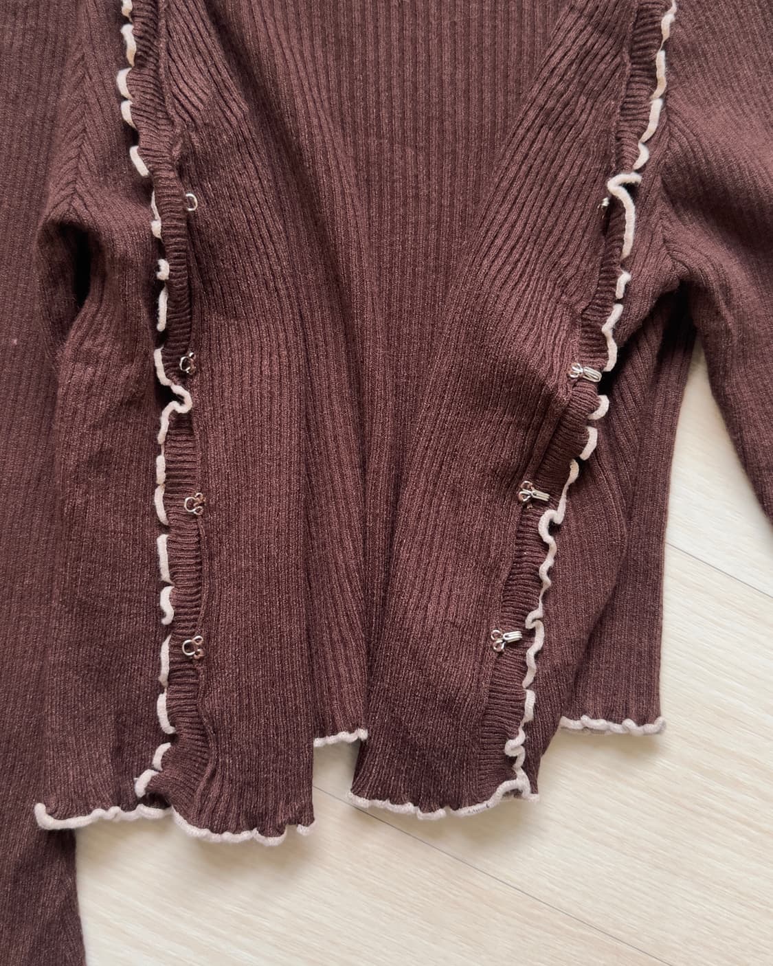 [Vintage] Ruffle Hem Cropped Knit Cardig 상품이미지4