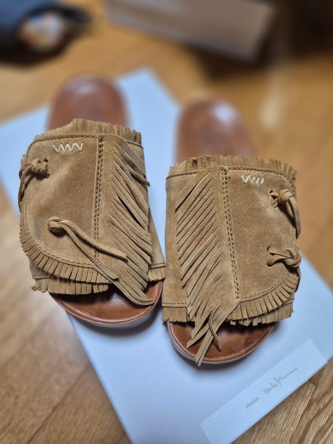 비즈빔(Visvim)의 크리스토 샤먼 플록 W 샌들 상품이미지1