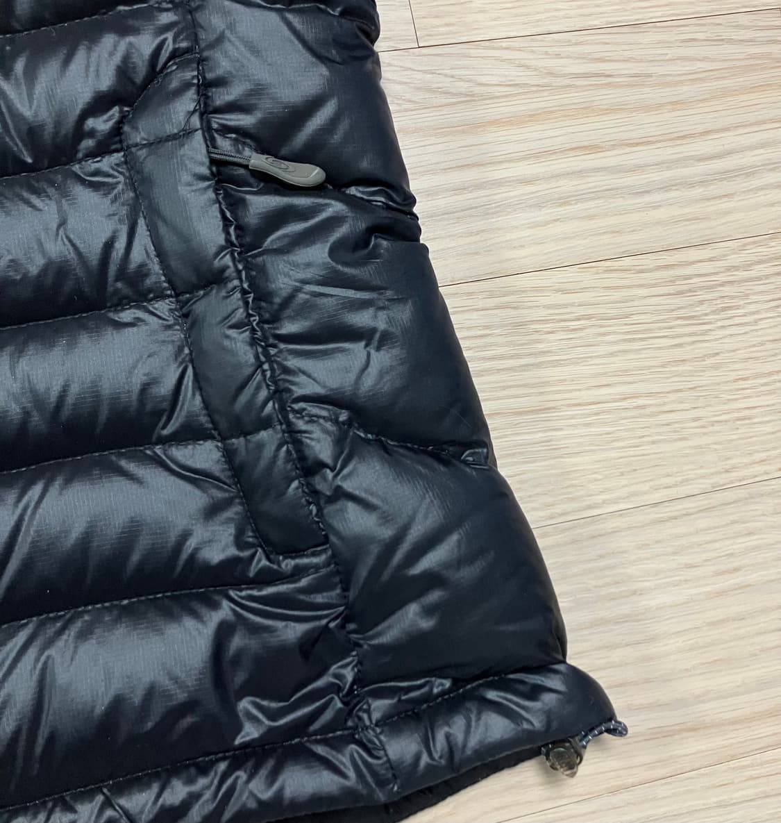 살로몬 구스 다운 프로우먼 경량 패딩 상품이미지7