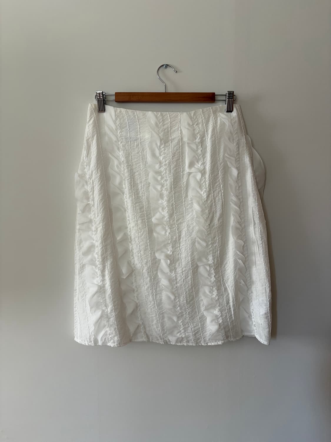 스무드무드 Heaven Skirt White 러플 미디 스커트 상품이미지9