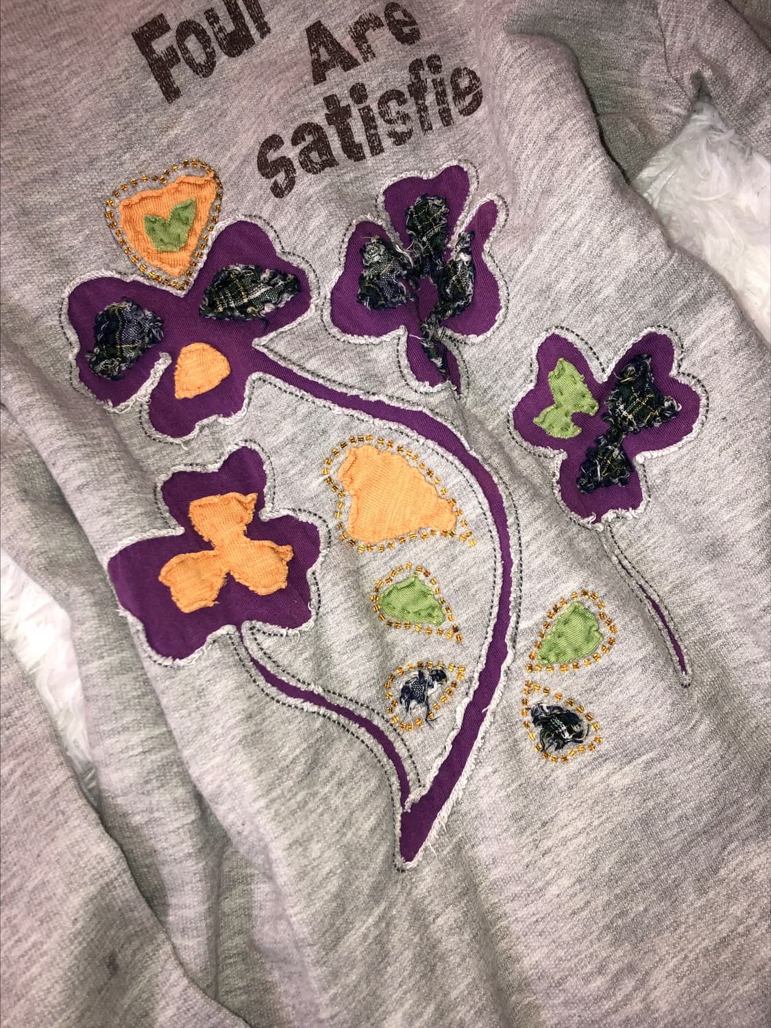 gray clover patch top 상품이미지3