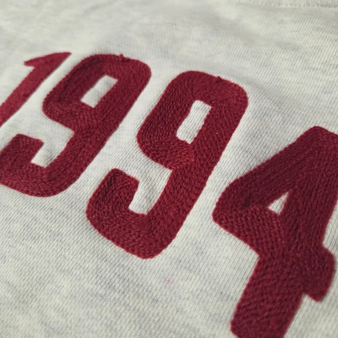 톰스벌스데이 1994 클래식 맨투맨 2 오트밀 상품이미지4