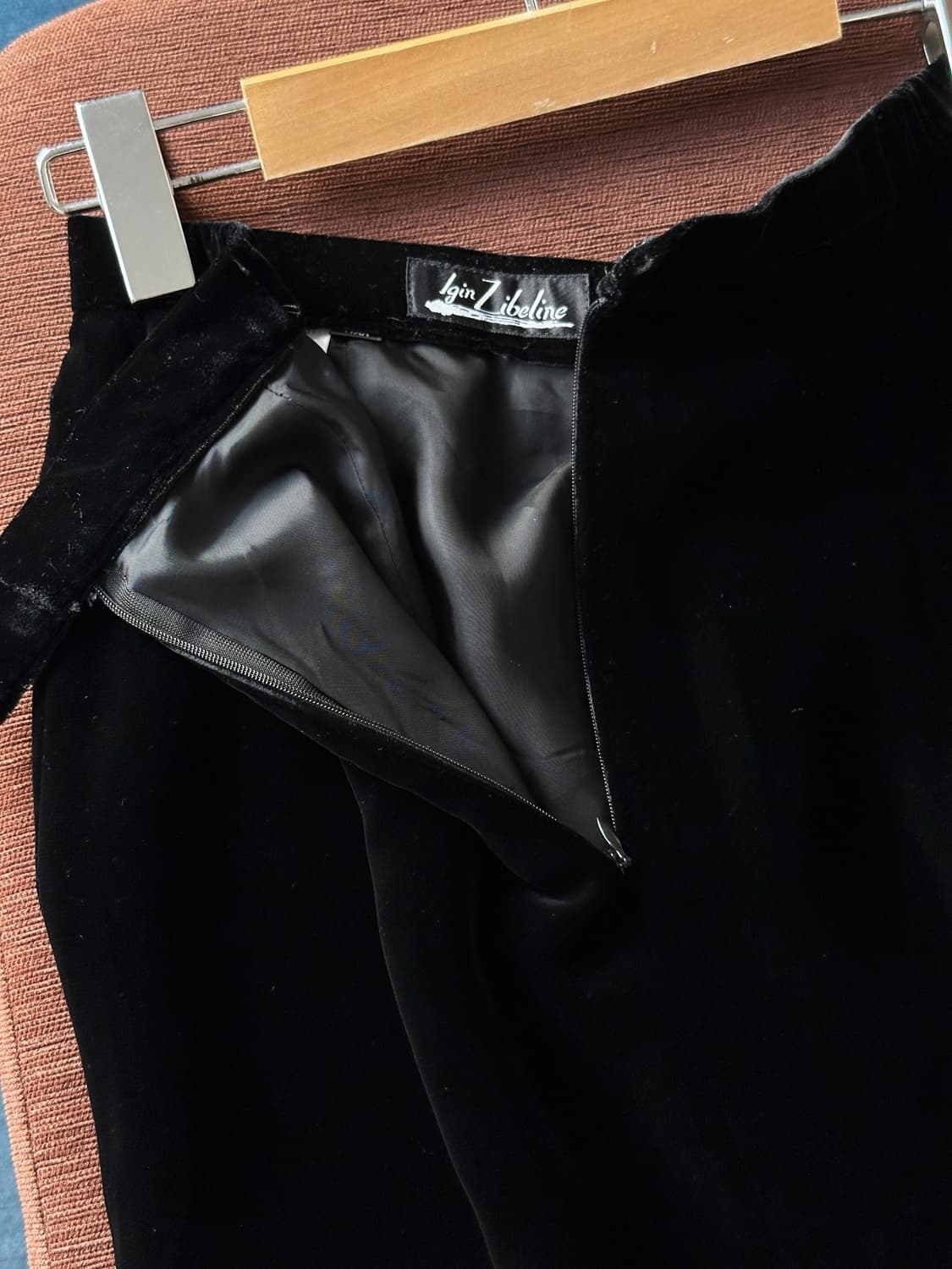 Cupro velour banded loose skirt 상품이미지7