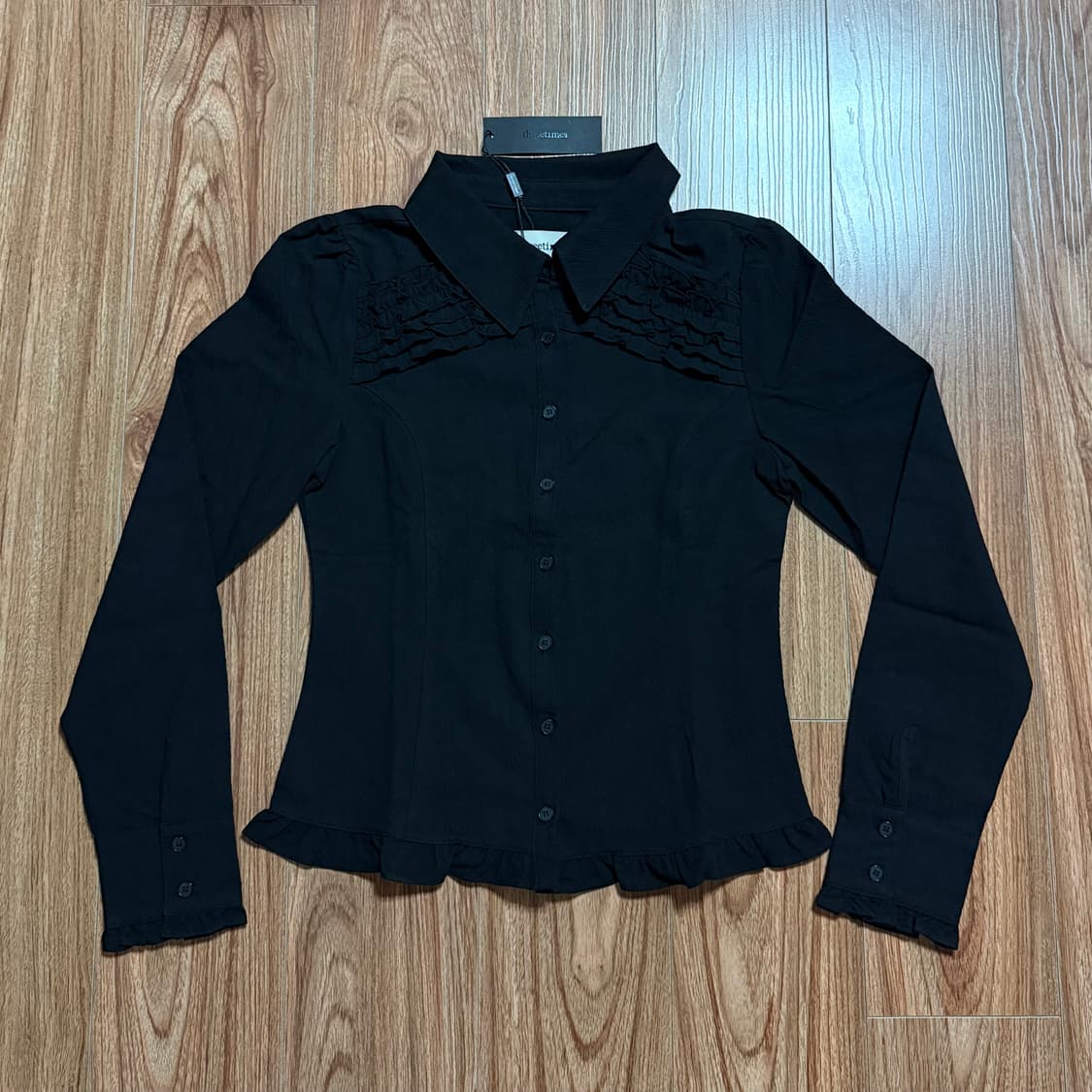 [새상품] 쓰리타임즈 빈티지 프릴 셔츠 블랙 상품이미지3