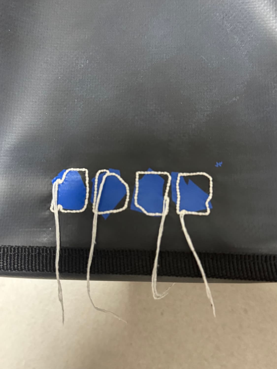 아더에러 애드모아 크로스백 상품이미지2