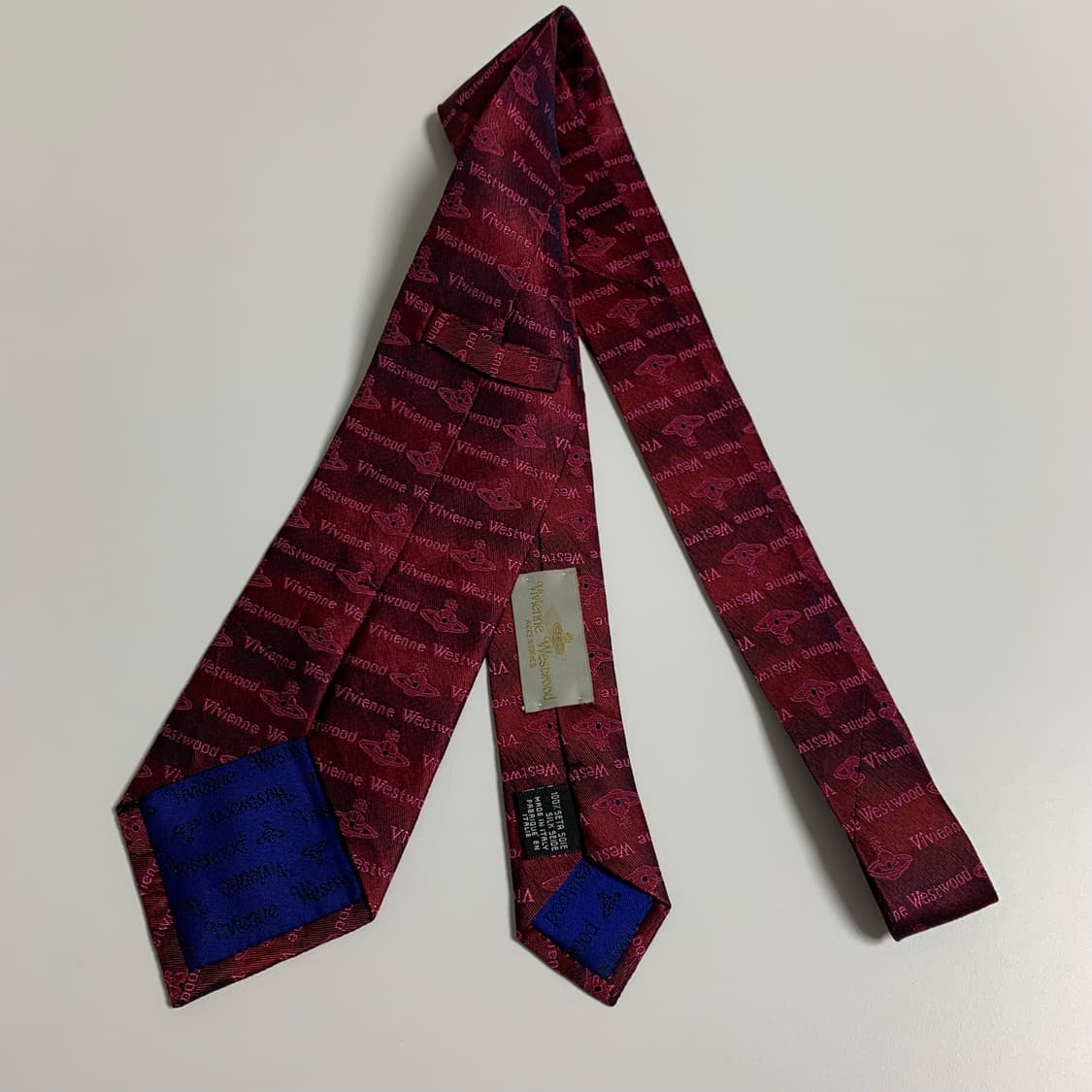 비비안웨스트우드 로고플레이 명품넥타이 100실크 모노그램 정장코디 상품이미지9