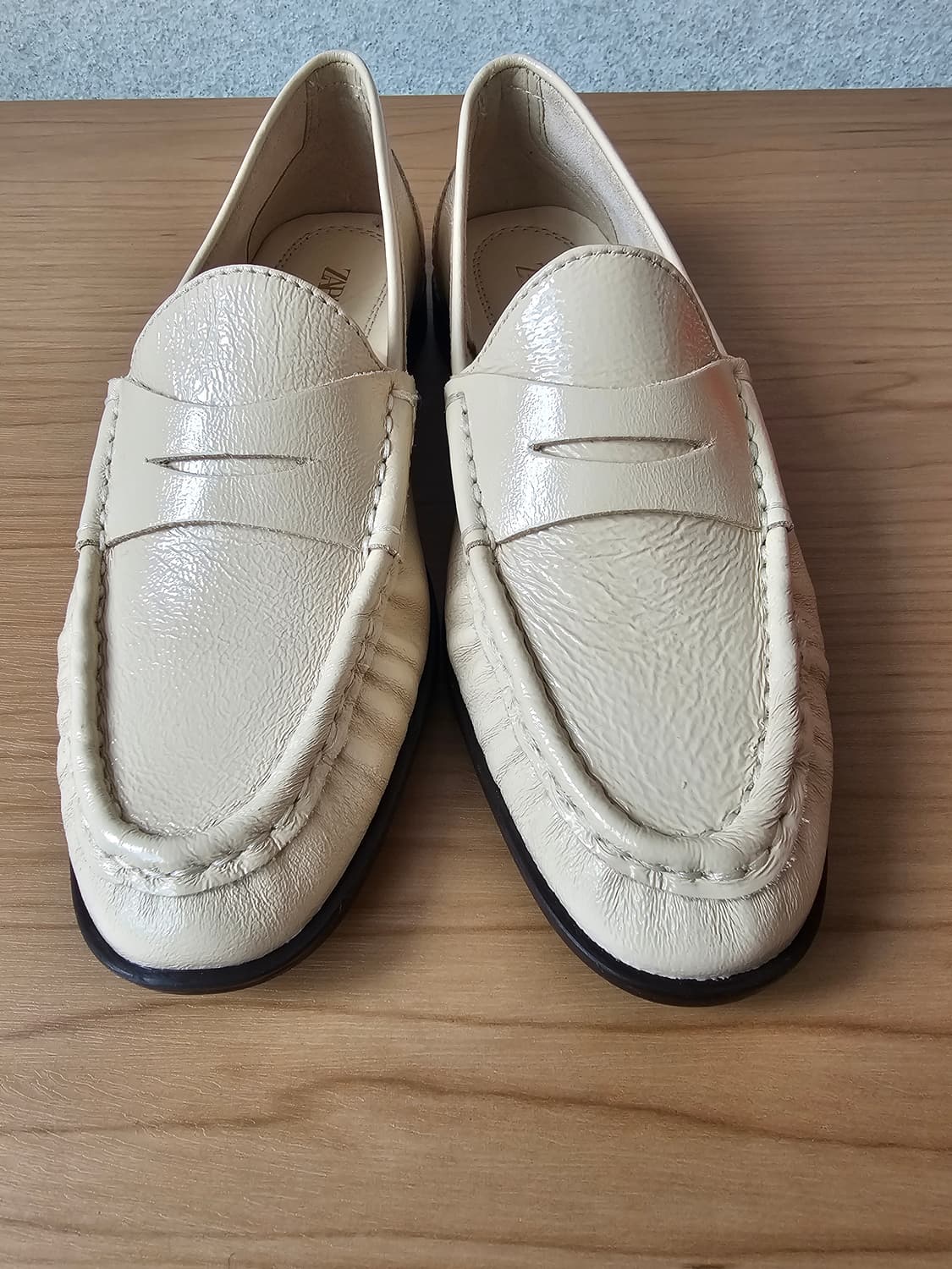 새상품 자라 양가죽 여성 로퍼 상품이미지2