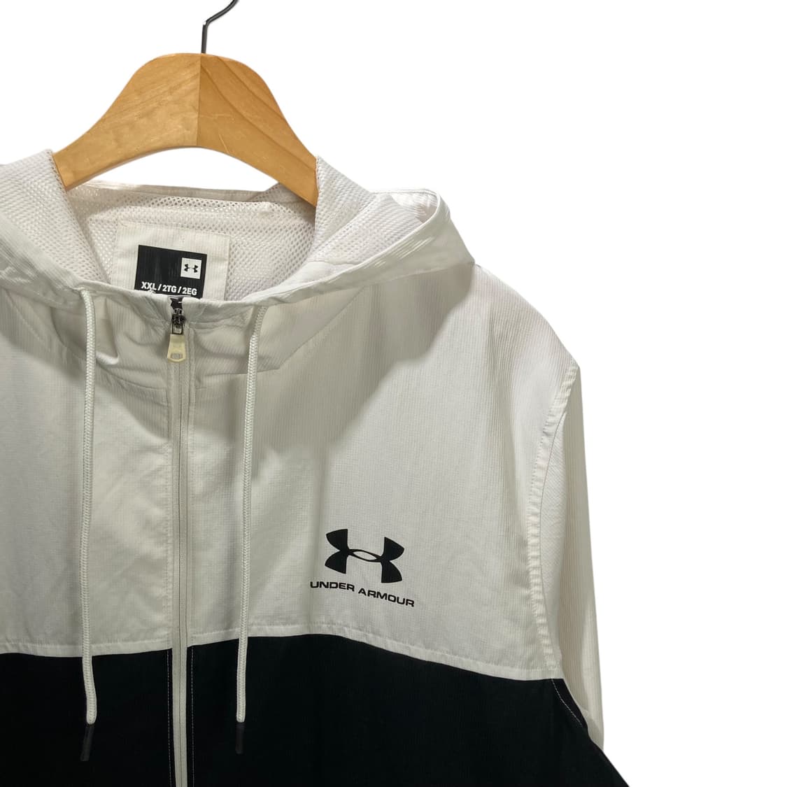 언더아머 배색 바람막이 상품이미지3