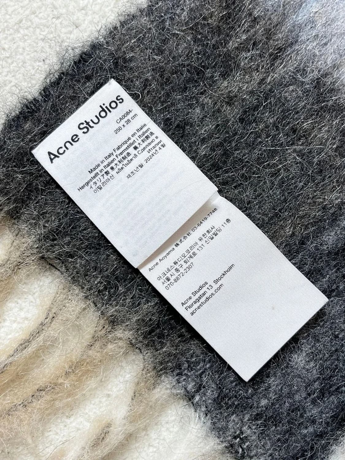 아크네스튜디오 24ss 시그니처 모헤어 체크 머플러 A1820 상품이미지6