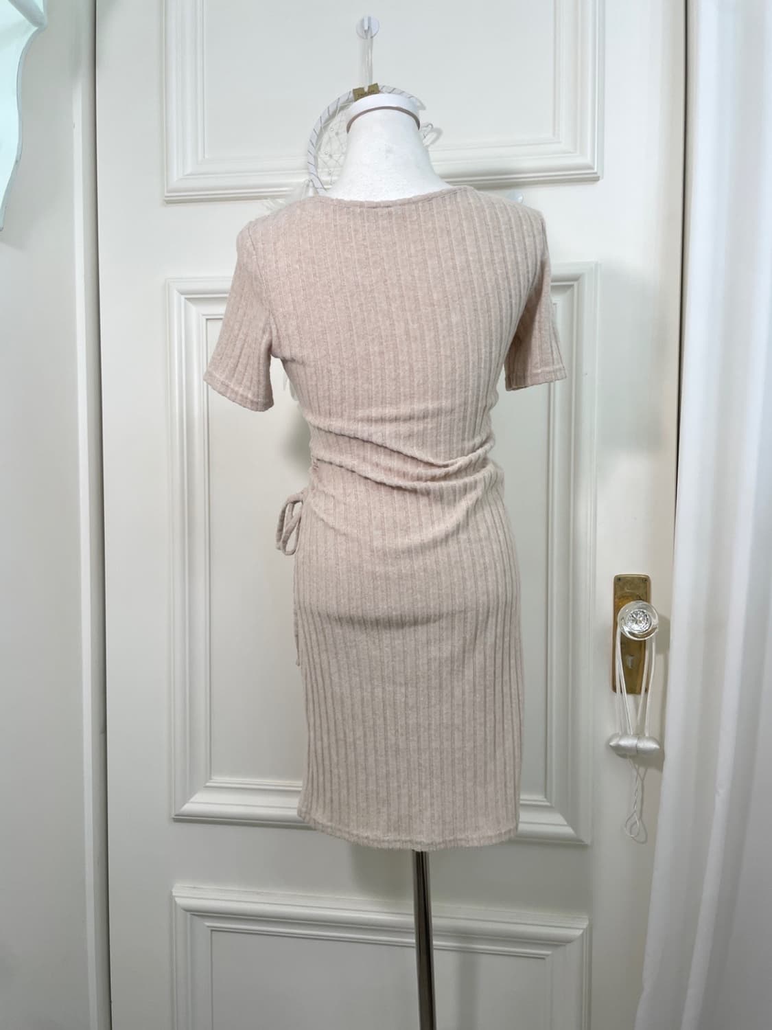 pink oatmeal bow shirring point v-neck o 상품이미지3