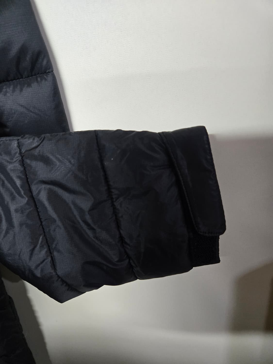 블랙야크 구스경량 패딩 블랙 95 상품이미지3