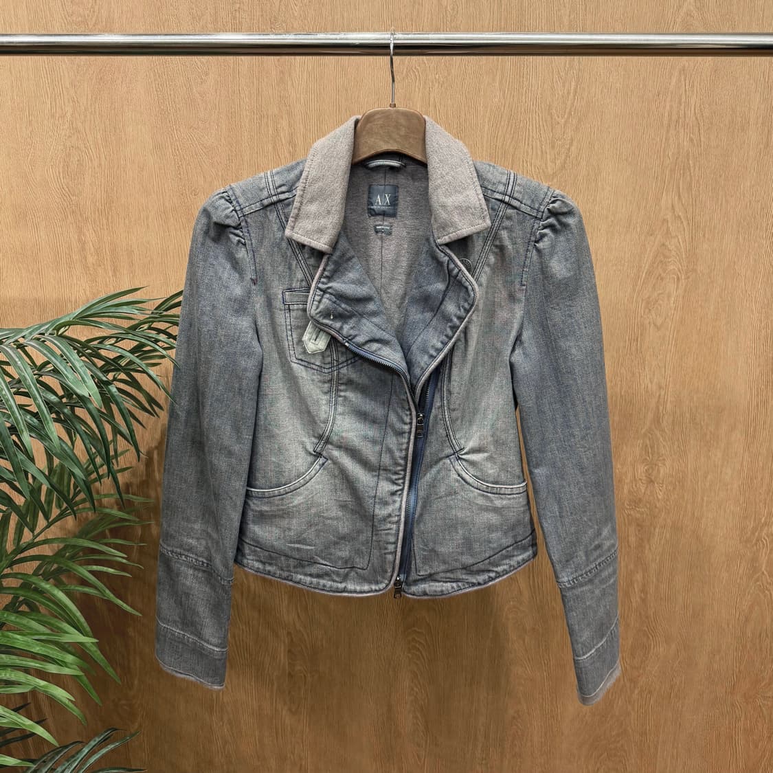 아르마니 익스체인지 긴팔 카라넥 집업 사선 지퍼 디테일 빈티지 그레이 상품이미지1