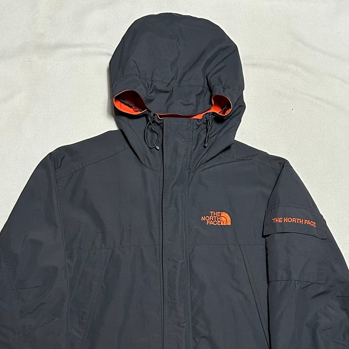 90 노스페이스 암포켓 챠콜 후드 바람막이 상품이미지1