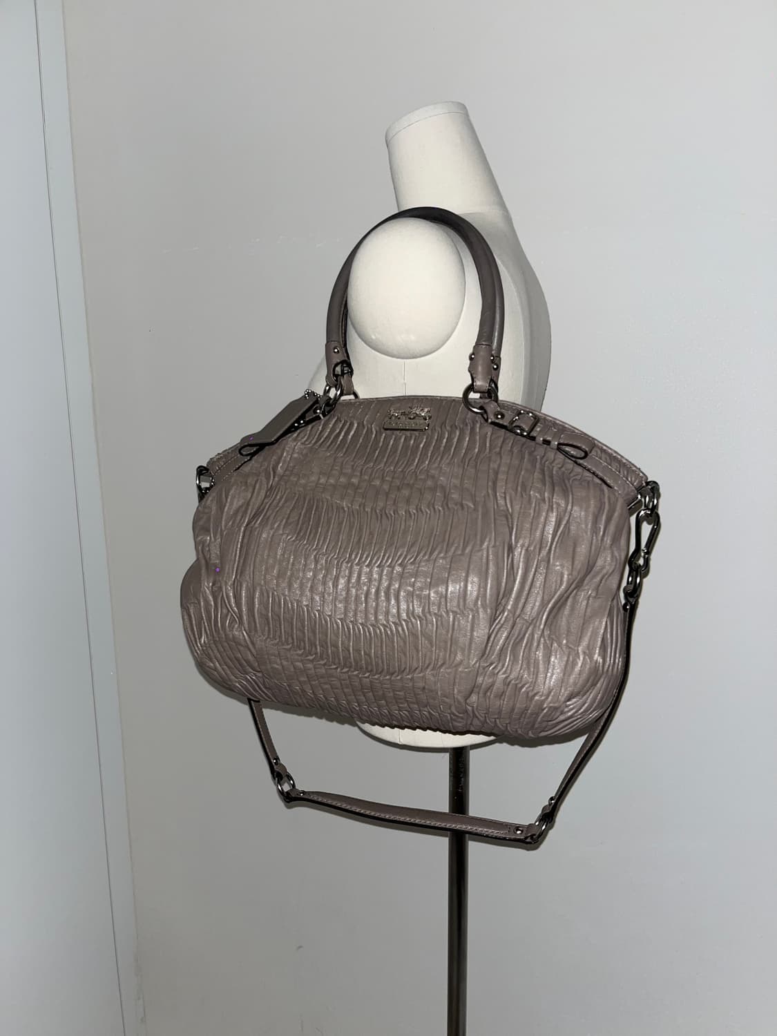 Coach Big Gray Shoulder bag 상품이미지2