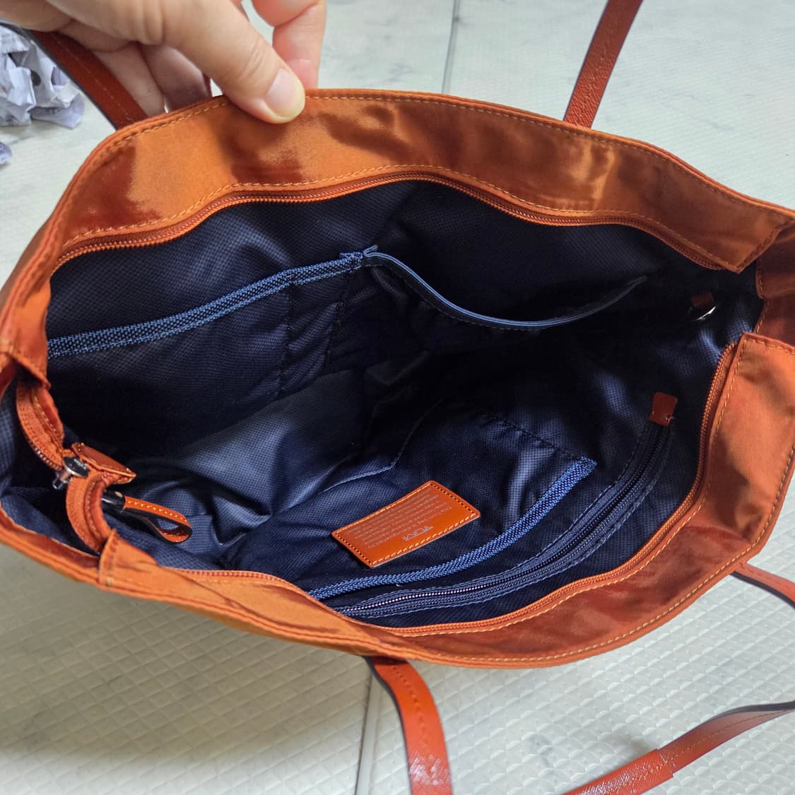 투미 보야져 오렌지 나일론 레더 트리밍 클래식 데일리 숄더 토트백 상품이미지8