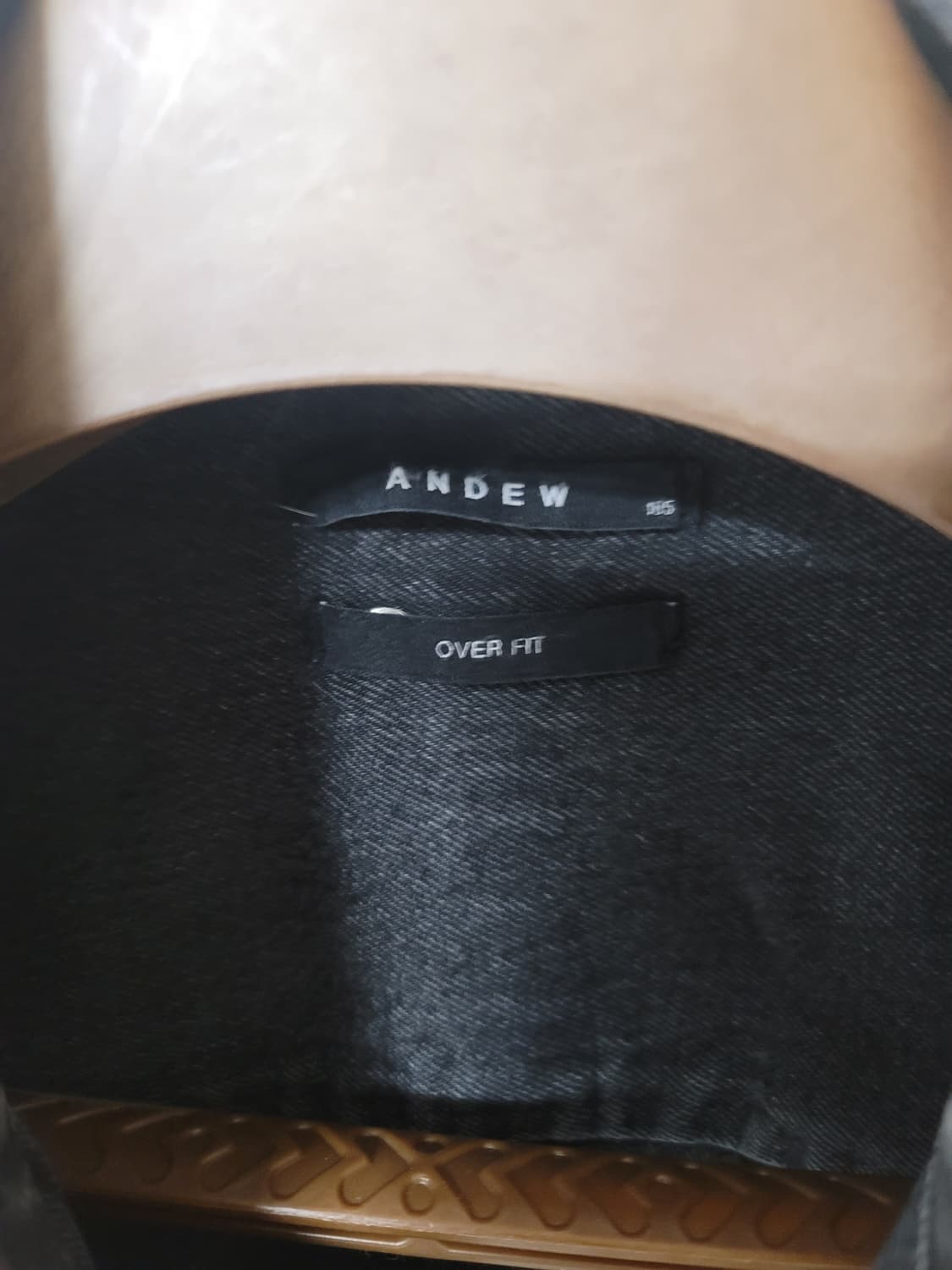 ANDEW 오버핏 데님 흑청 트러커자켓 105사이즈 상태굿

 상품이미지4