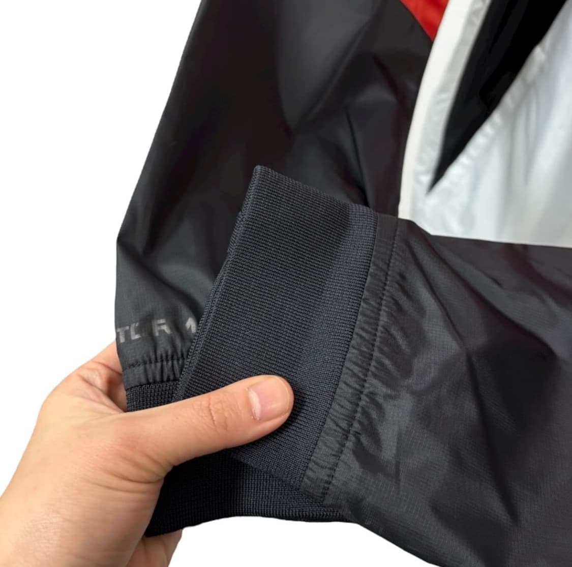 언더아머 후드 바람막이 상품이미지4