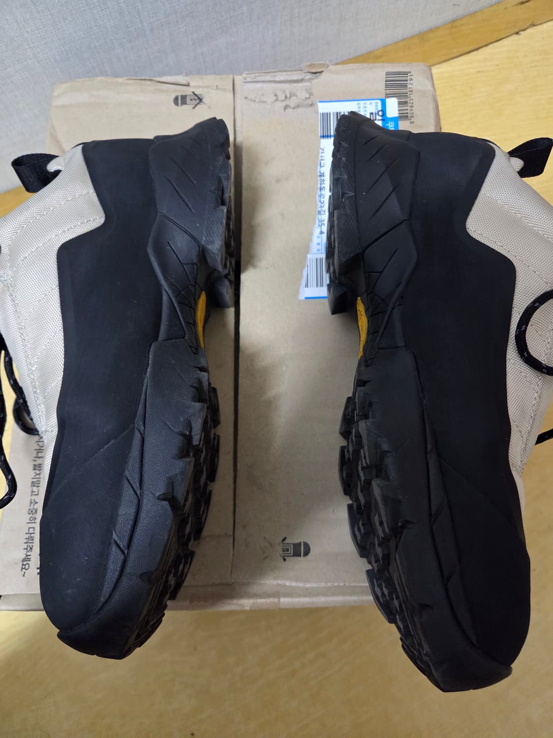 로아 하이킹 카타리나 샌드 41사이즈 상품이미지6