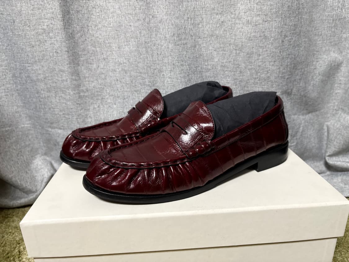 생로랑 25fw 일 스킨 페니로퍼 (풀구성)43 상품이미지2