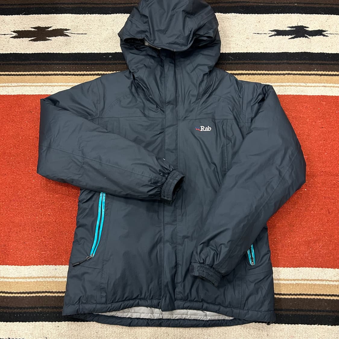 Rab 우먼스 스노우팩 자켓 상품이미지1