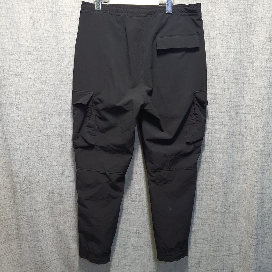 자라 DNWR 블랙 카고 조거팬츠    상품이미지2