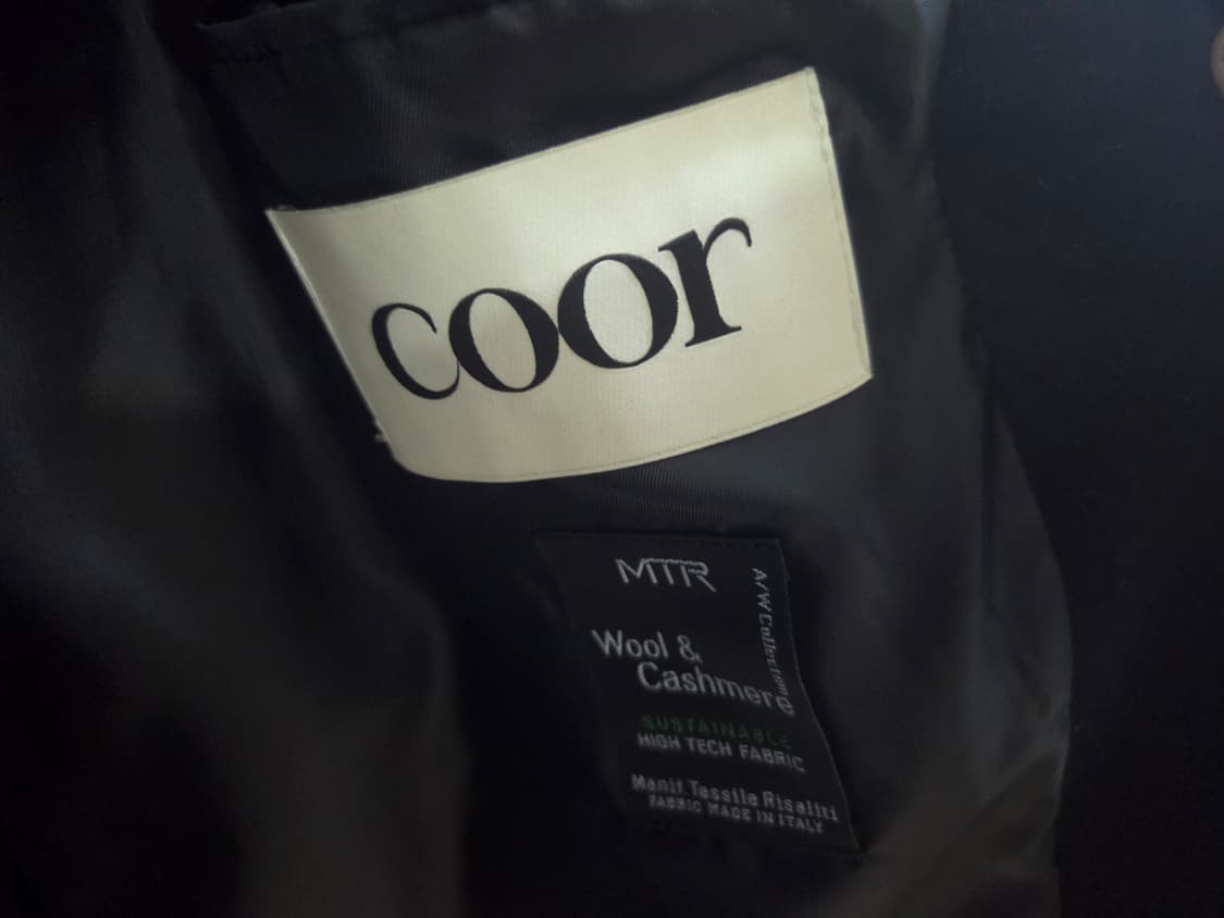 [22FW] 쿠어 COOR MTR 투 버튼 싱글 코트 (블랙) 상품이미지3