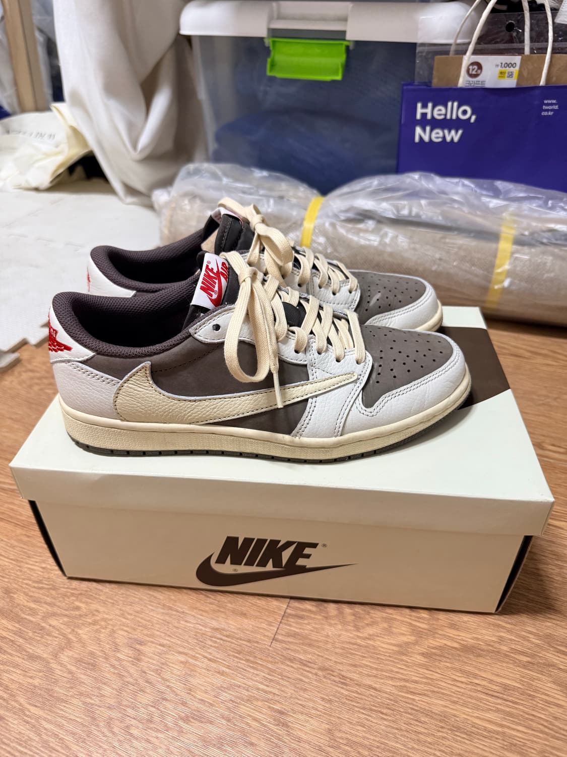 [255] 조던 1 x 트래비스 스캇 레트로 로우 OG SP 세일 앤 리 상품이미지1