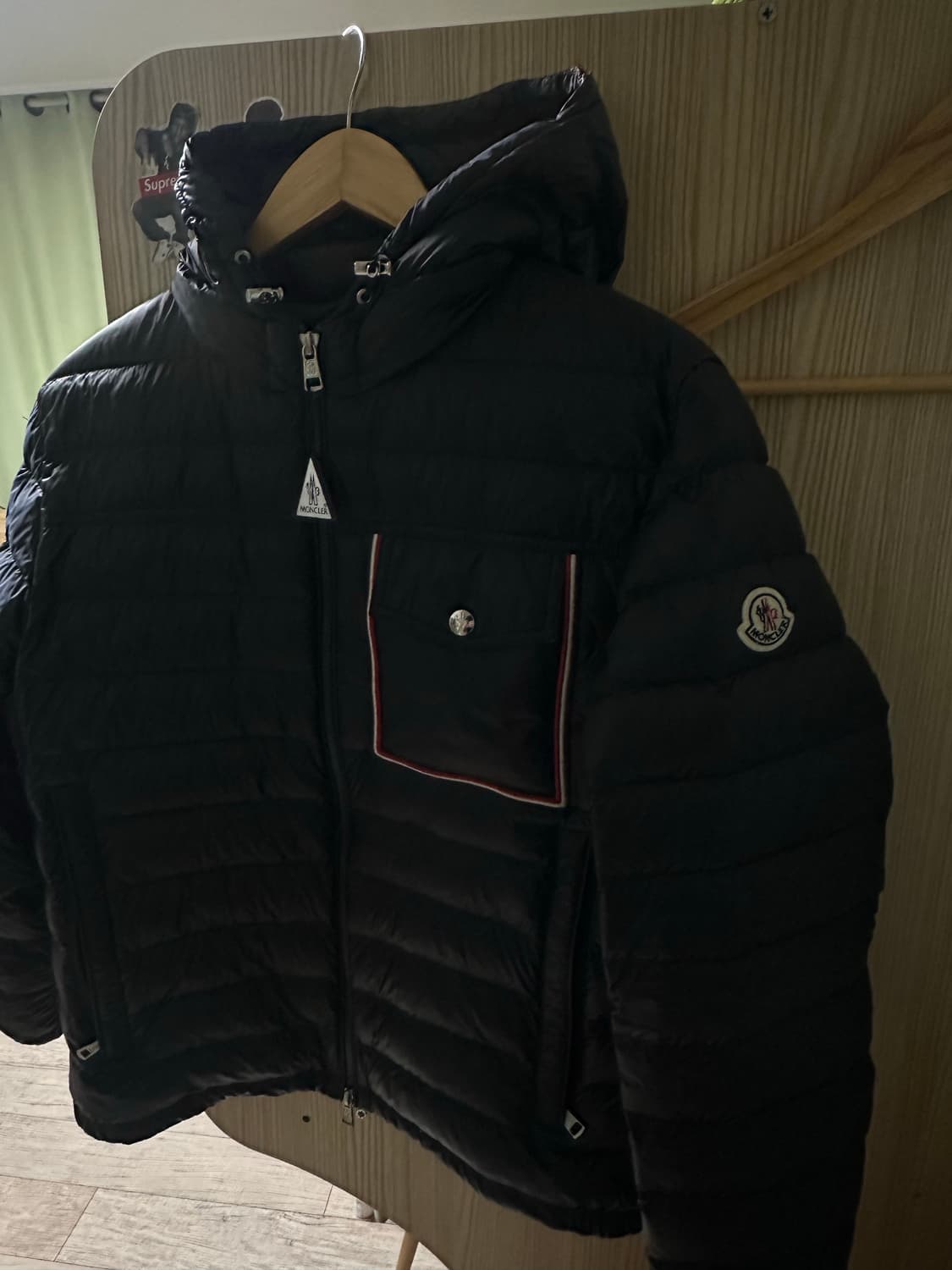 몽클레어 경량패딩 2사이즈 M-L 상품이미지1