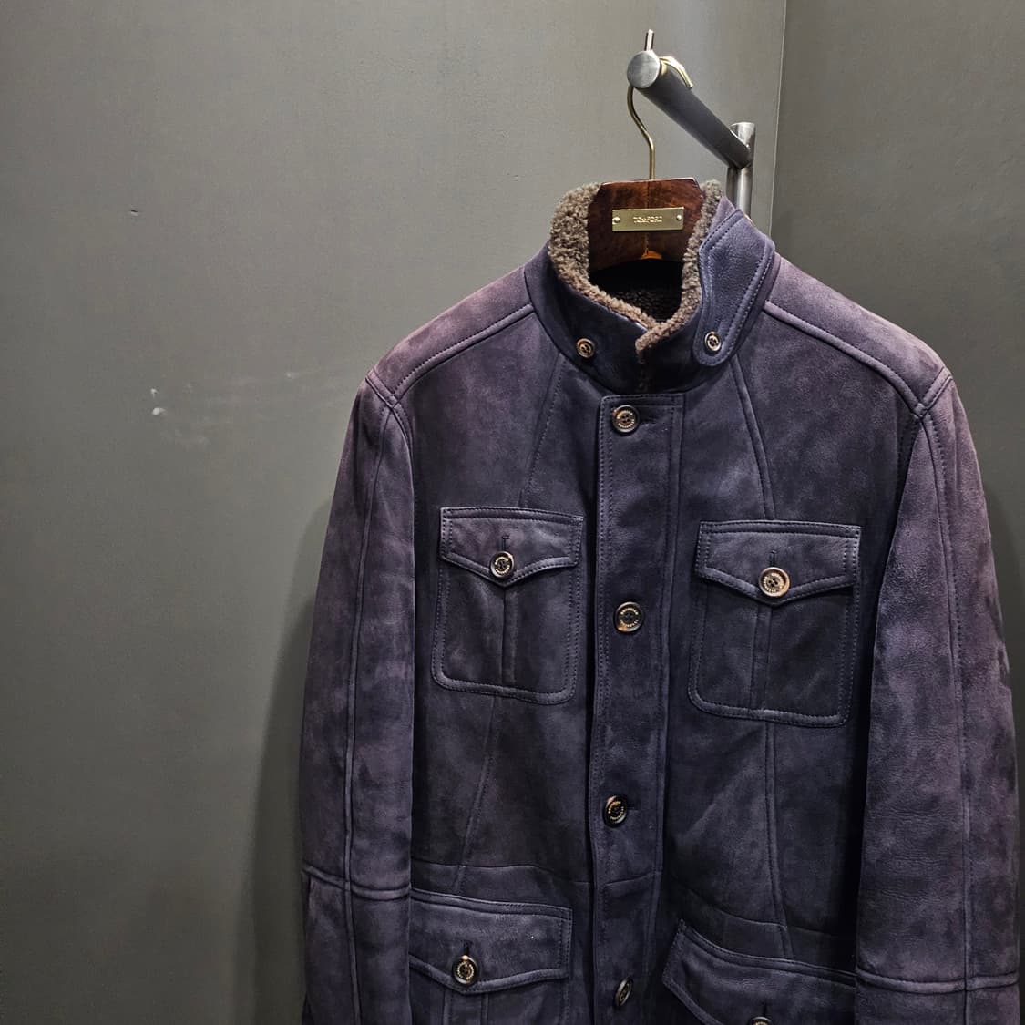 브루넬로 쿠치넬리 스웨이드 풀 시어링 무스탕 자켓 상품이미지2