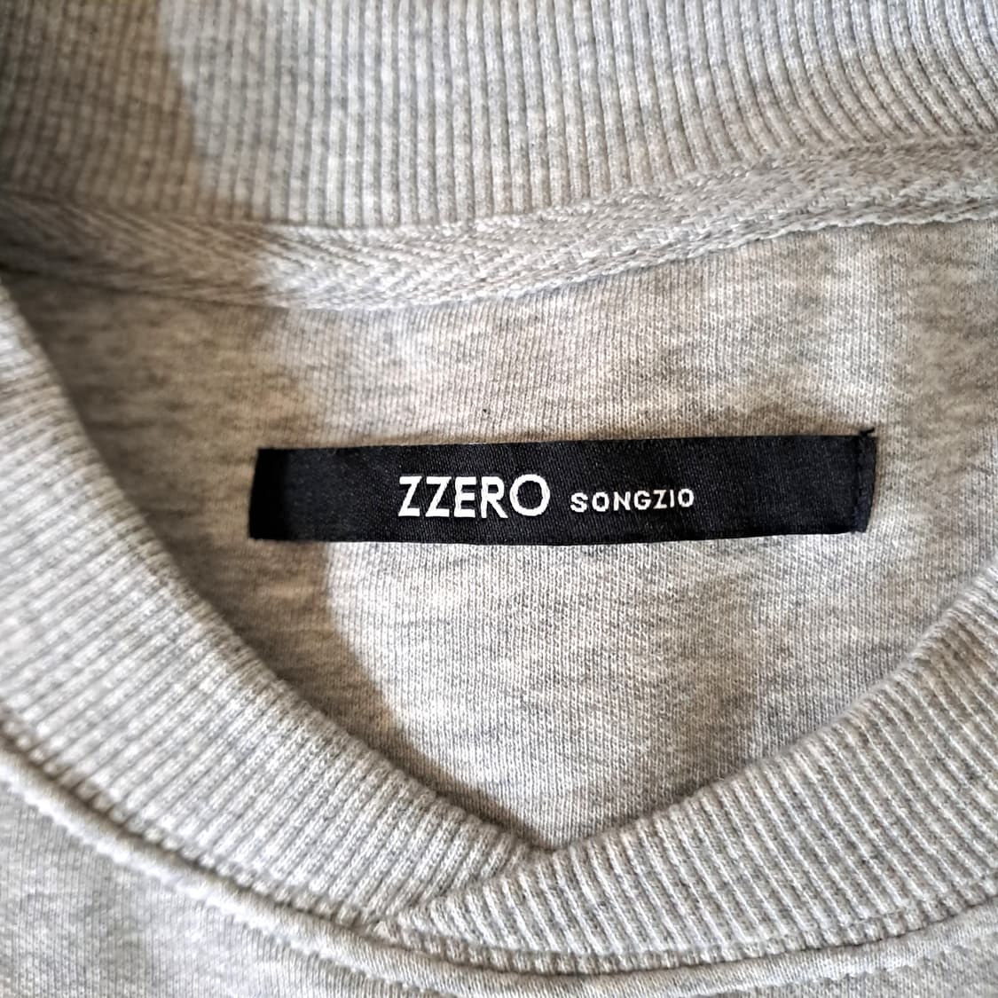 (새상품급) 24ss 송지오옴므 지제로 맨투맨 상품이미지8