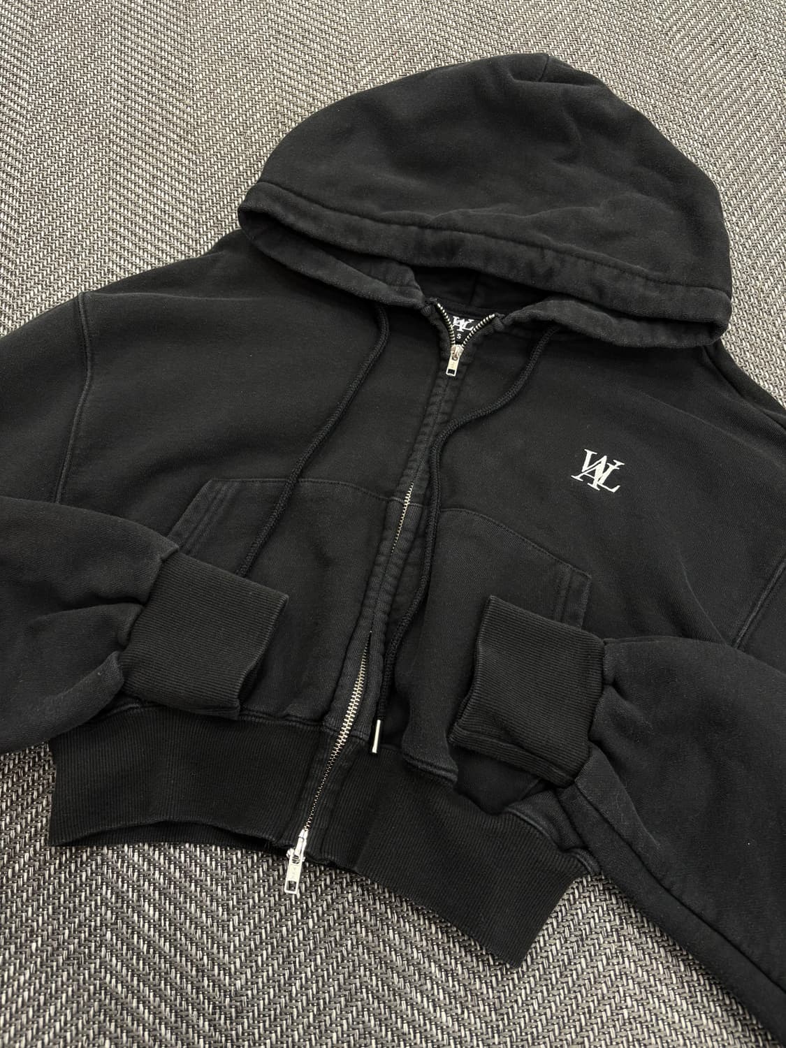 우알롱 후드집업 블랙 상품이미지3