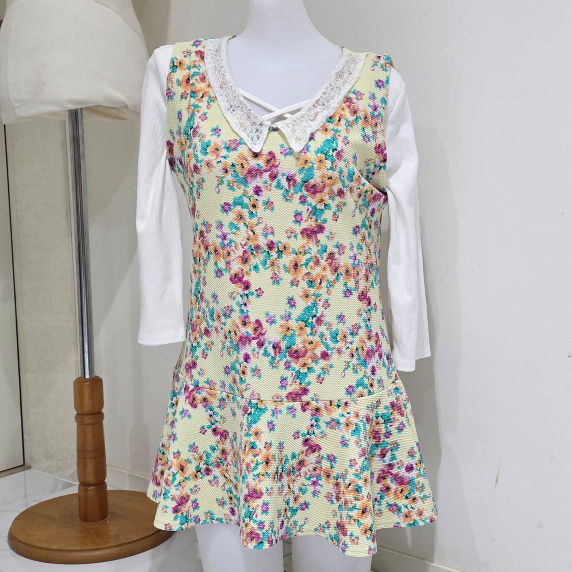 일본빈티지 모리걸 코디세트)ingni 골지티 로맨틱 꽃무늬 레이스원피스 상품이미지3