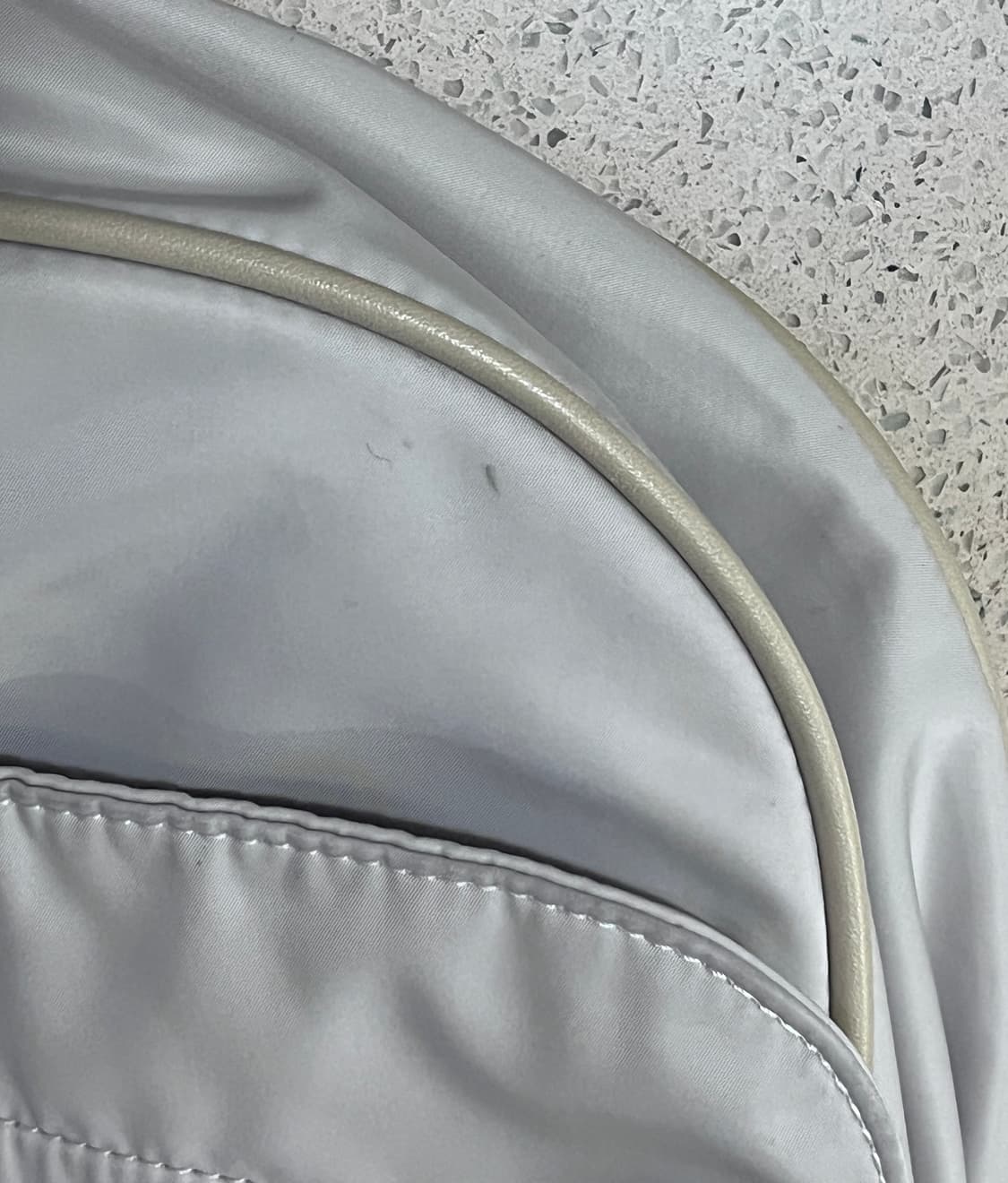 Matin Kim cross hobo bag  상품이미지4