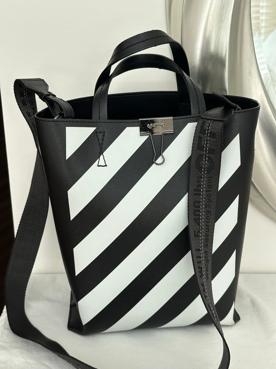 오프화이트 디아그 토트백 상품이미지2