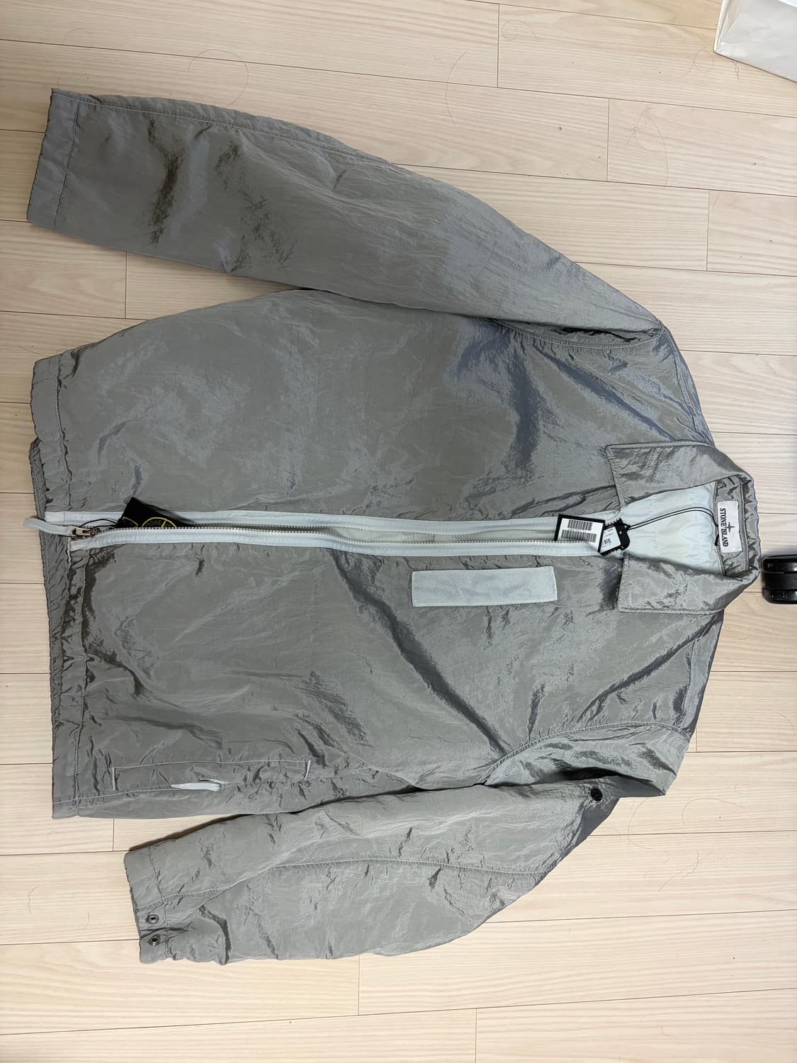 스톤아일랜드 나일론 메탈 에코닐 프리마로프트 자켓 판매 합니다 상품이미지2