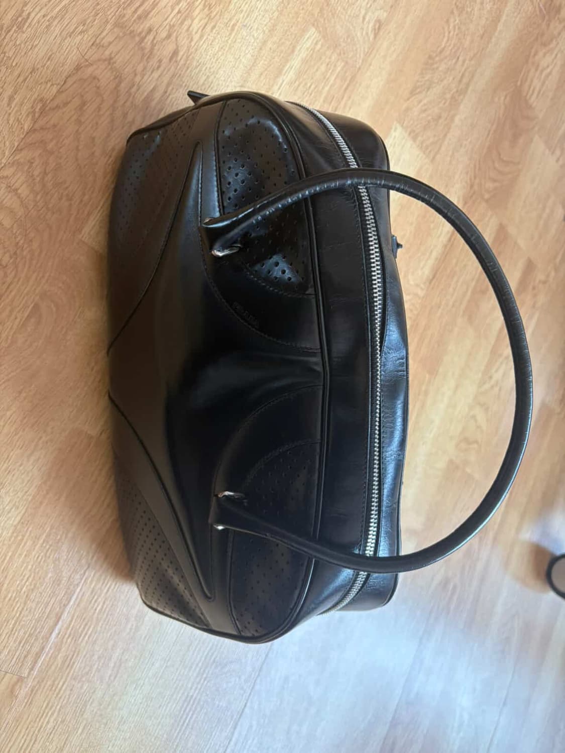 프라다 볼링백 상품이미지1