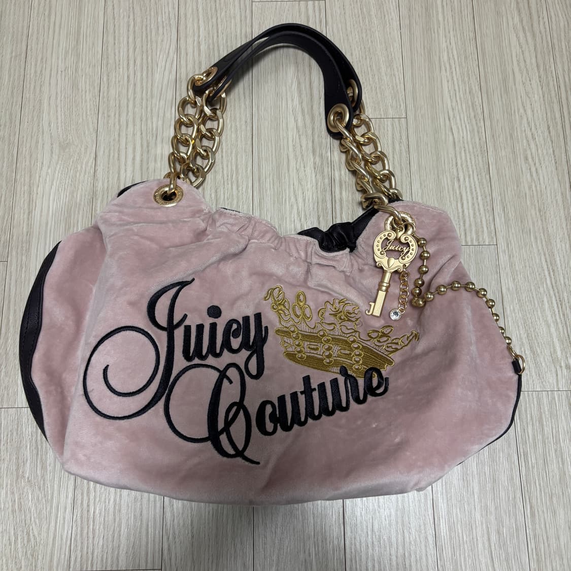 [새상품] 쥬시꾸뛰르 벨벳 숄더백 호보백 갸루 핀터레스트 대대장 상품이미지3