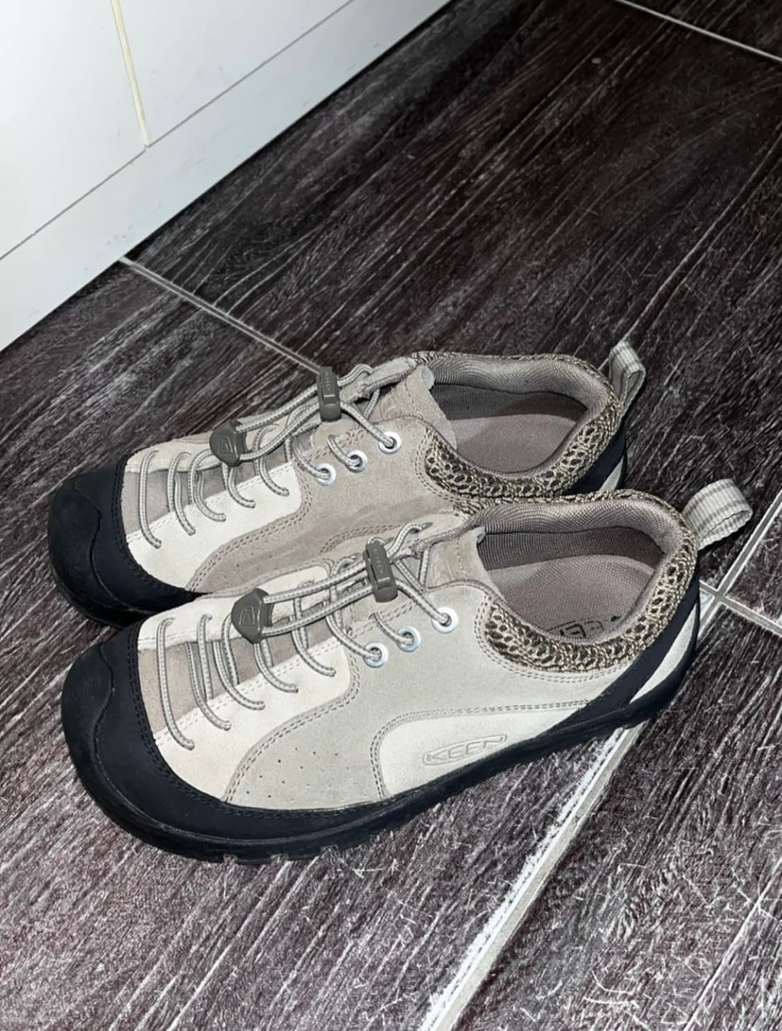 킨 KEEN 재스퍼 락 베이지 240 상품이미지1