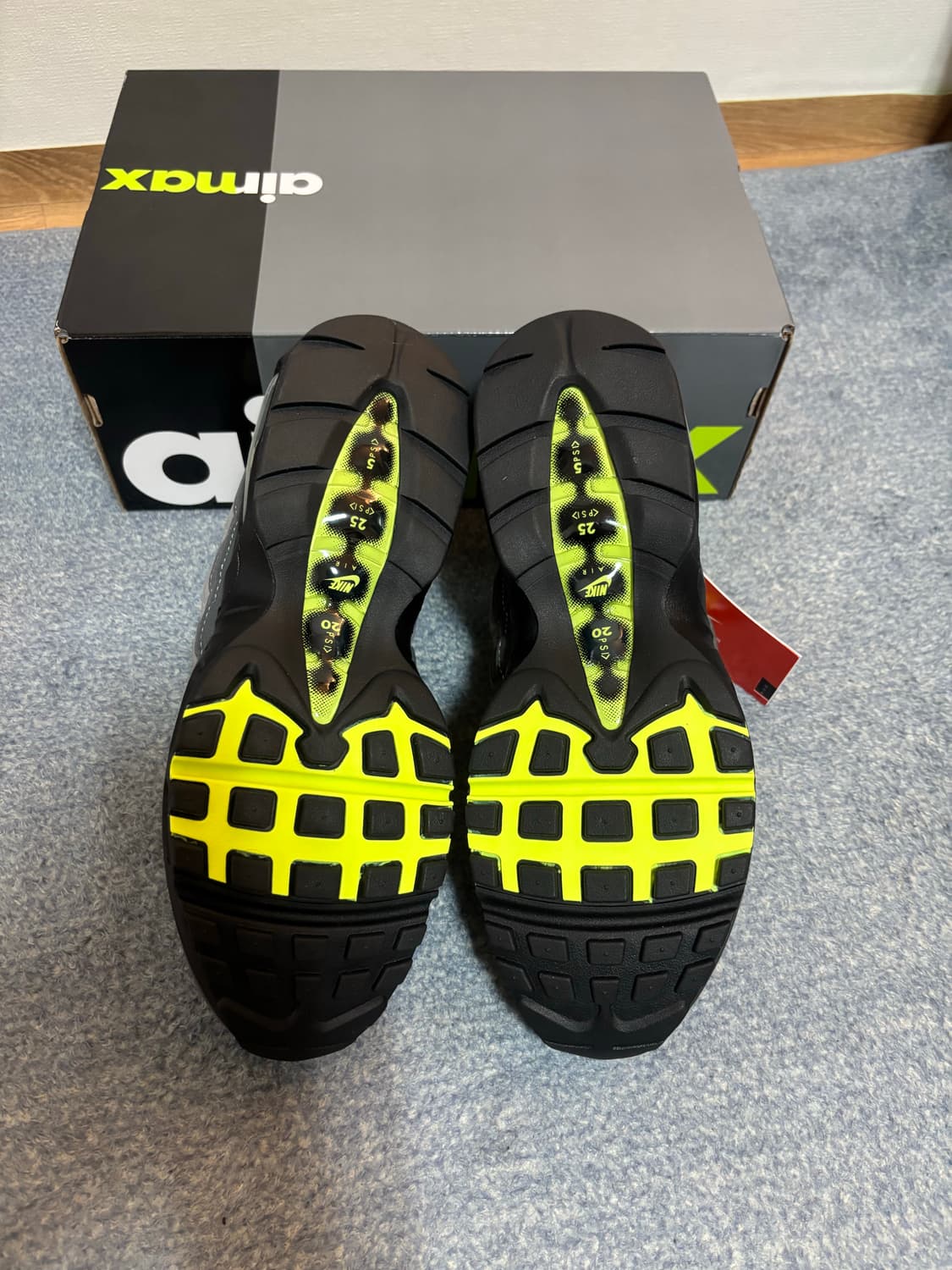 나이키 에어맥스 95 OG 네온 270 상품이미지4