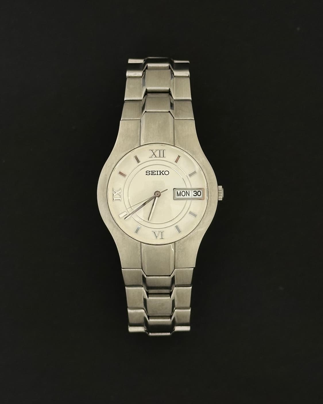 세이코 라운드 쿼츠 시계 상품이미지2