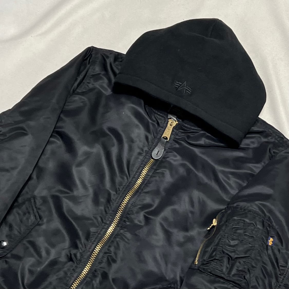 M 알파인더스트리 후드 블랙 항공점퍼 상품이미지1