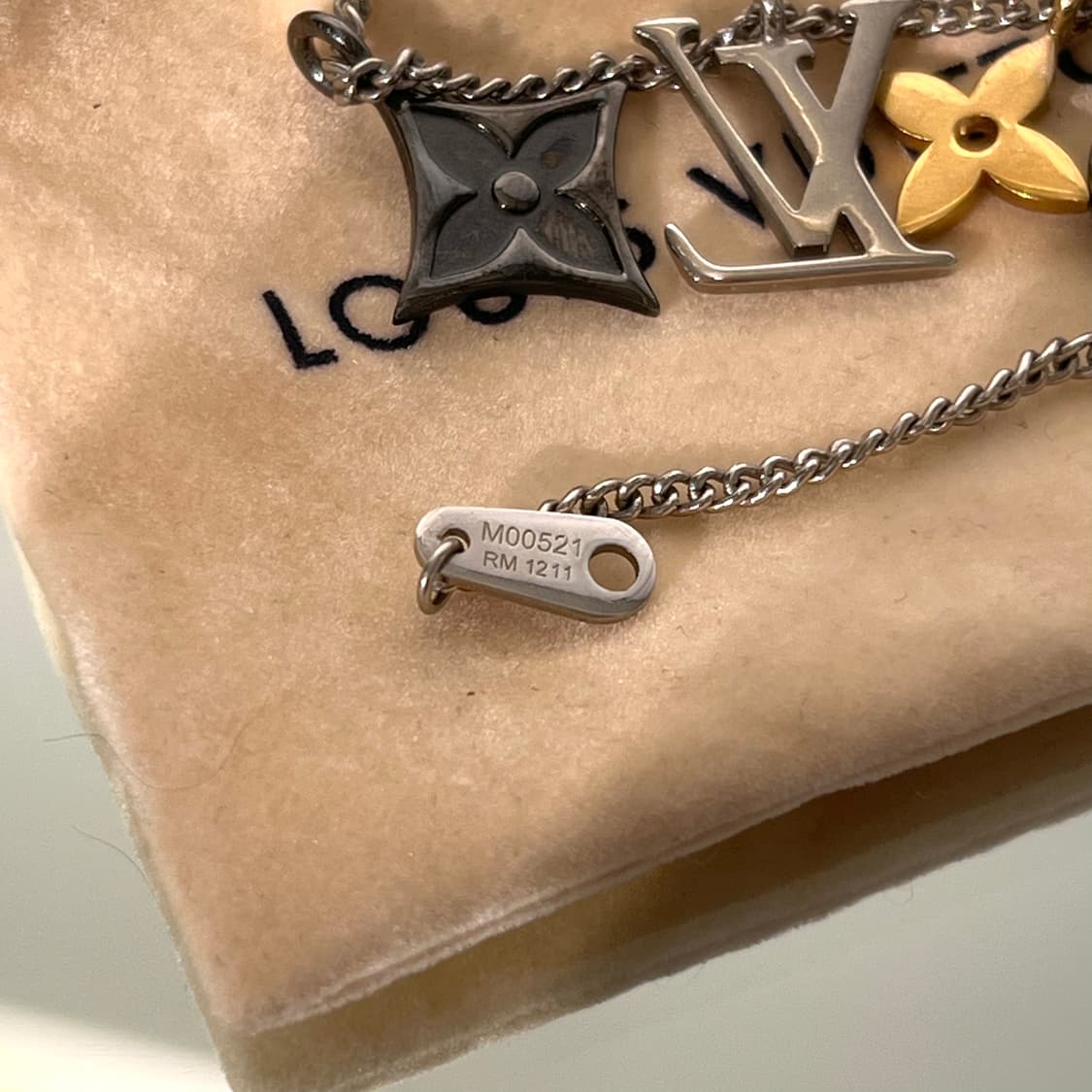 루이비통 인스팅트 목걸이
 상품이미지3